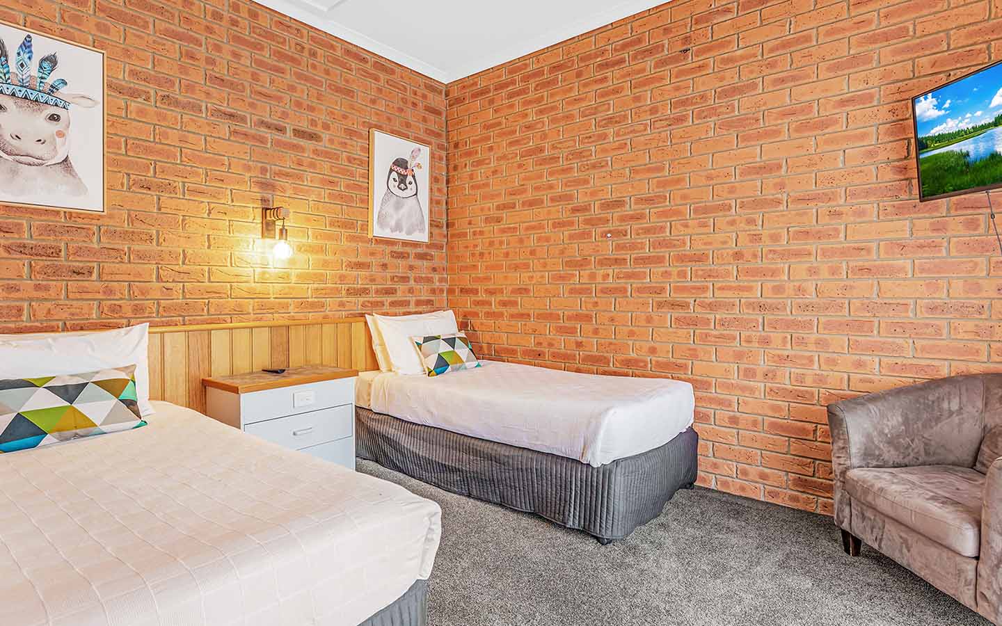 Golden River Motor Inn Family Unit